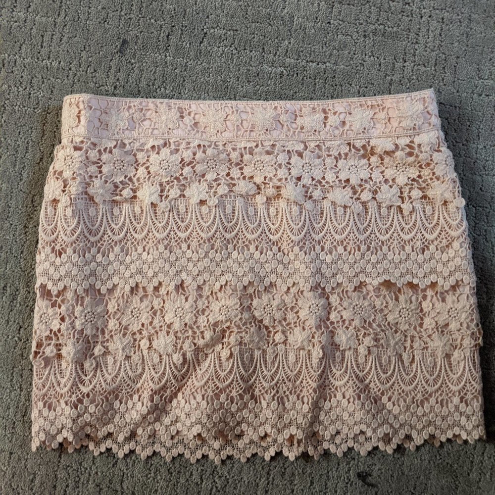 American Eagle Women's Size 6 mini skirt